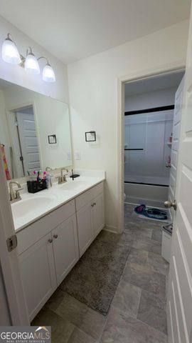 1070 Trident Maple, Lawrenceville, GA 30045