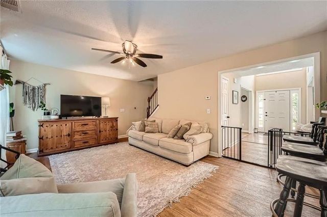 2400 Compton Place, Suwanee, GA 30024