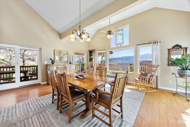 21805 Mountain Drive, Tehachapi, CA 93561