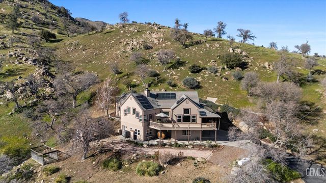 21805 Mountain Drive, Tehachapi, CA 93561