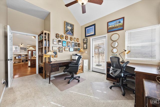 21805 Mountain Drive, Tehachapi, CA 93561