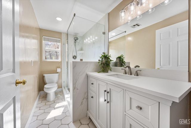 21805 Mountain Drive, Tehachapi, CA 93561