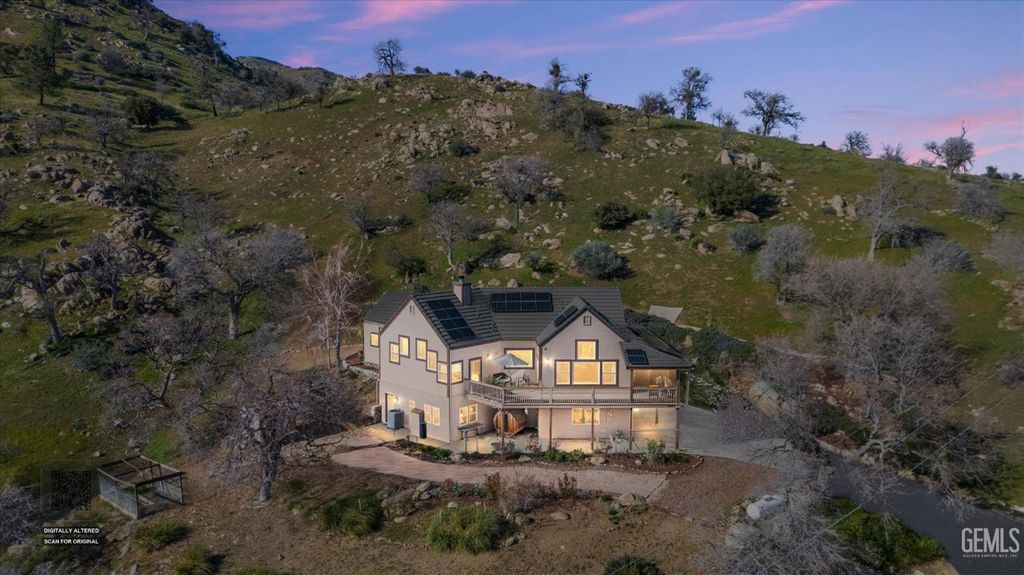 21805 Mountain Drive, Tehachapi, CA 93561