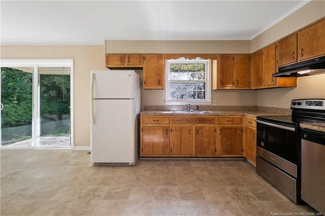 1001 Arberdale Drive, Fayetteville, NC 28304