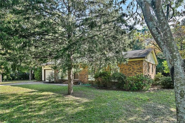 1001 Arberdale Drive, Fayetteville, NC 28304