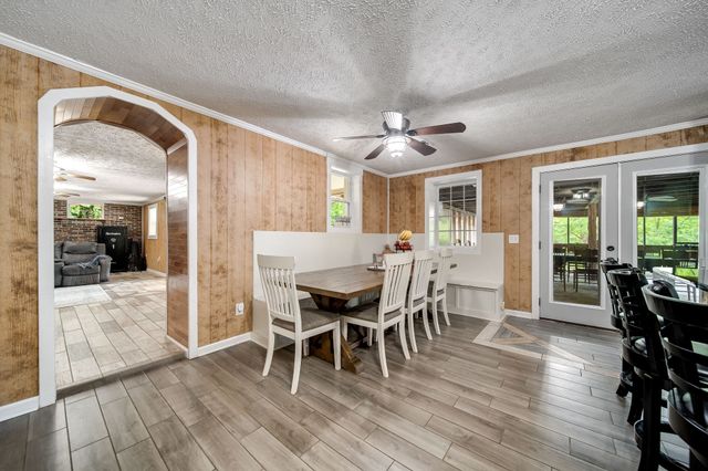 554 Hickman Shores Rd, Dover, TN 37058
