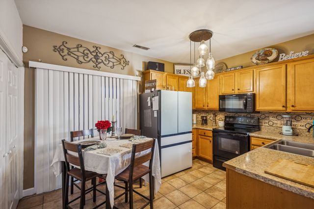 1939 Lombardia Ln, Madison, TN 37115