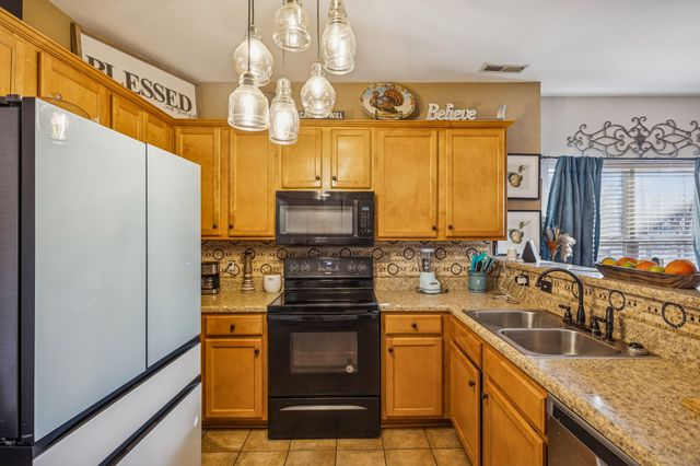 1939 Lombardia Ln, Madison, TN 37115