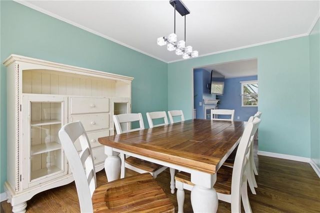 701 Havengate Dr, Bethel Park, PA 15102