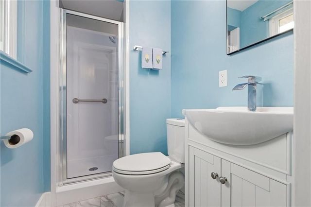 701 Havengate Dr, Bethel Park, PA 15102
