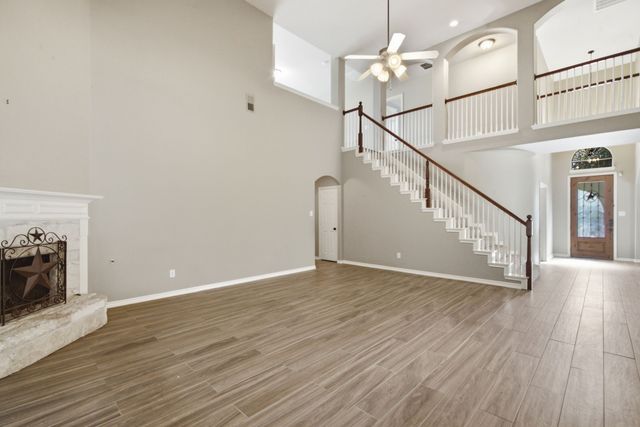 625 Hammond Drive, Mansfield, TX 76063