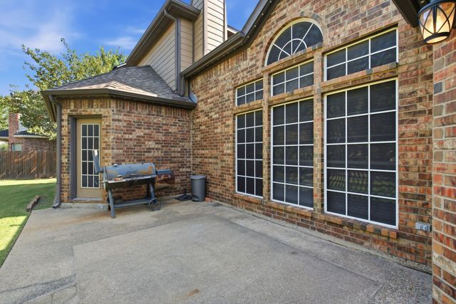 625 Hammond Drive, Mansfield, TX 76063