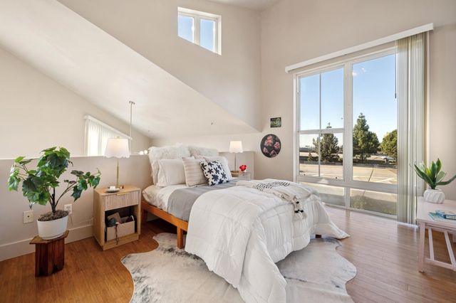 675 8Th St 10, Oakland, CA 94607