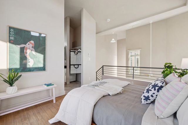 675 8Th St 10, Oakland, CA 94607