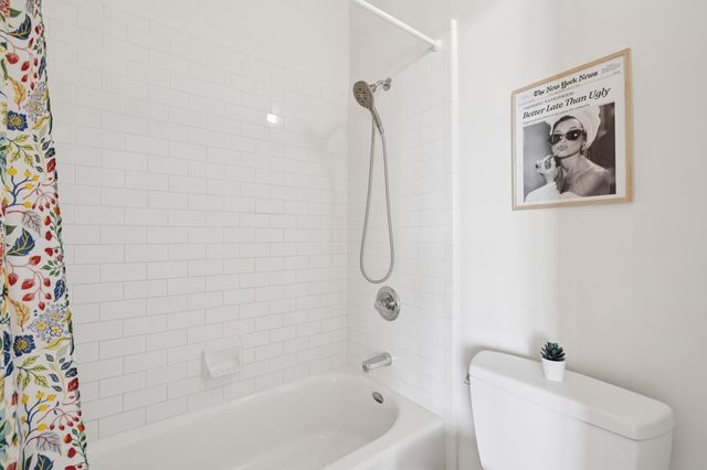 675 8Th St 10, Oakland, CA 94607