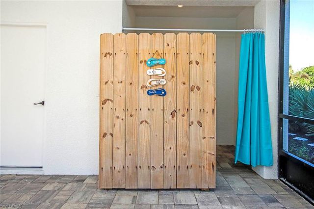 1310 Par View DR, Sanibel, FL 33957