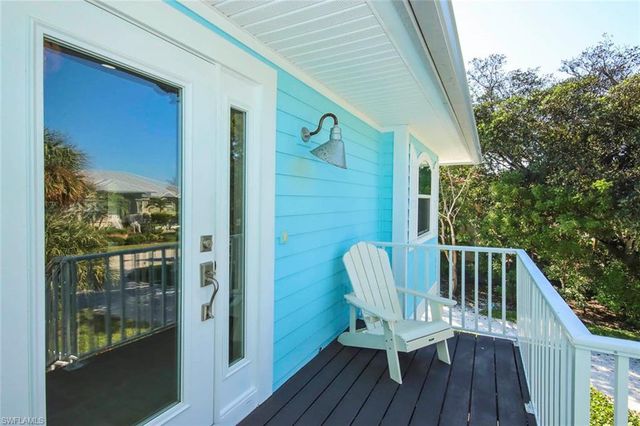 1310 Par View DR, Sanibel, FL 33957