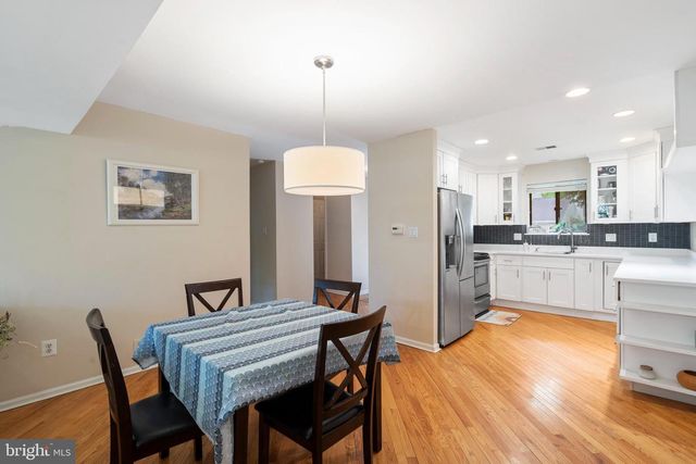 156 EATON DR, Wayne, PA 19087
