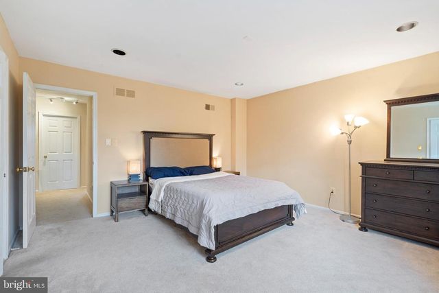 156 EATON DR, Wayne, PA 19087