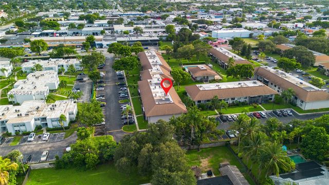 5767 Washington St F22, Hollywood, FL 33023