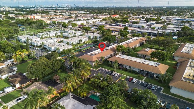 5767 Washington St F22, Hollywood, FL 33023