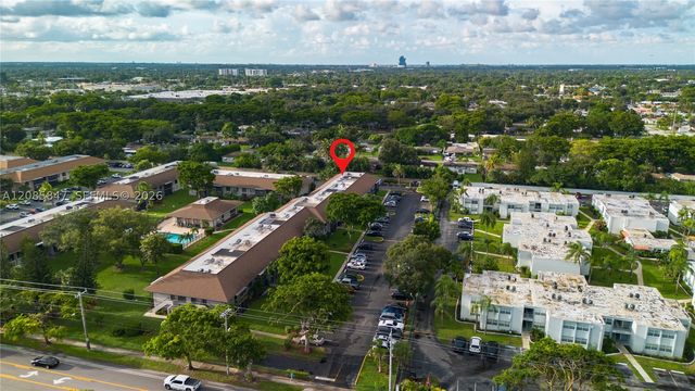 5767 Washington St F22, Hollywood, FL 33023