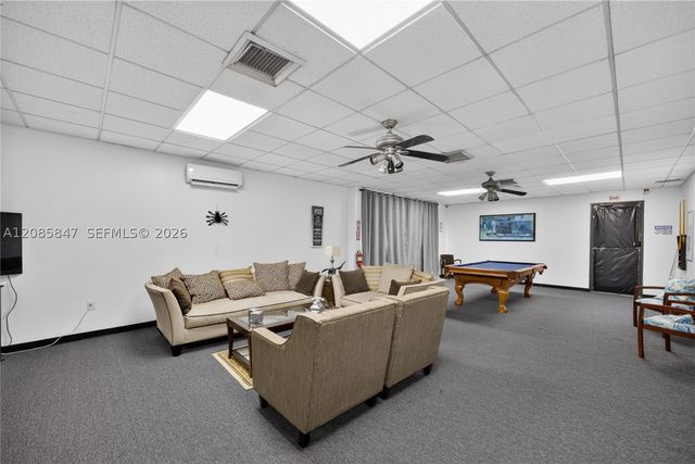 5767 Washington St F22, Hollywood, FL 33023