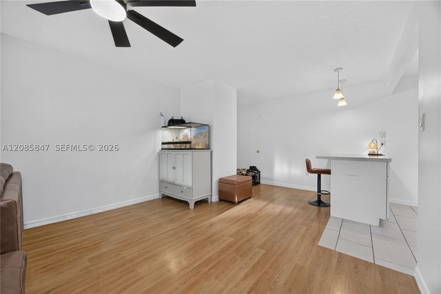 5767 Washington St F22, Hollywood, FL 33023