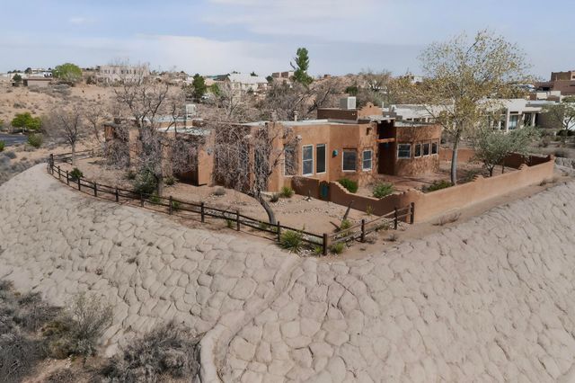 1201 Chihuahua Road NE, Rio Rancho, NM 87144
