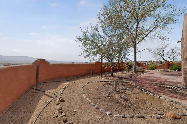 1201 Chihuahua Road NE, Rio Rancho, NM 87144