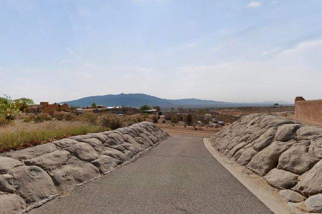 1201 Chihuahua Road NE, Rio Rancho, NM 87144