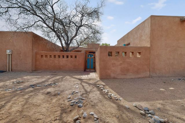 1201 Chihuahua Road NE, Rio Rancho, NM 87144