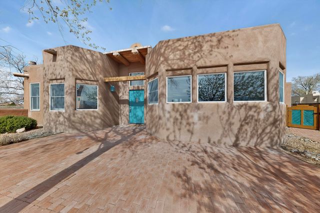1201 Chihuahua Road NE, Rio Rancho, NM 87144