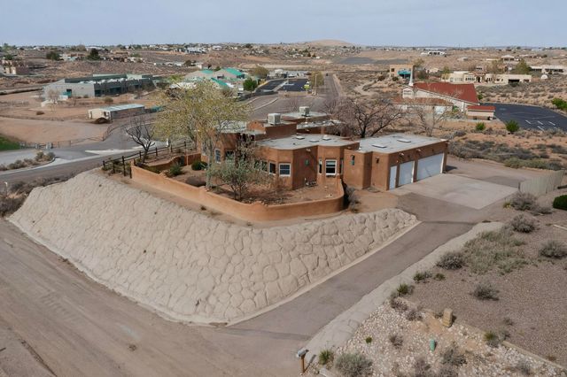 1201 Chihuahua Road NE, Rio Rancho, NM 87144
