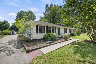 1602 Cypress Dr, Murfreesboro, TN 37130