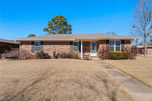 9413 Fresno Street, Fort Smith, AR 72903