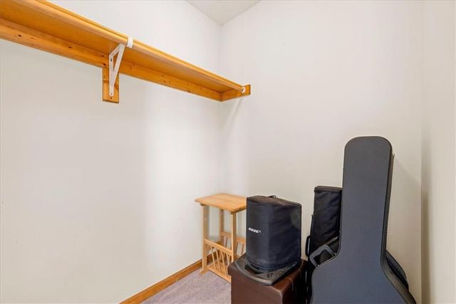 1813 N 156th Street, Basehor, KS 66007