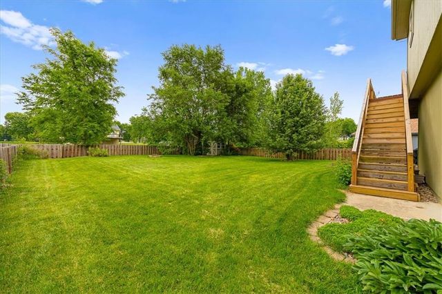 1813 N 156th Street, Basehor, KS 66007