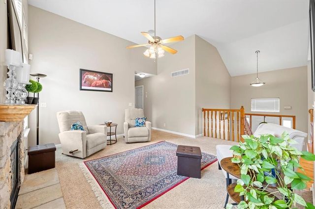 1813 N 156th Street, Basehor, KS 66007