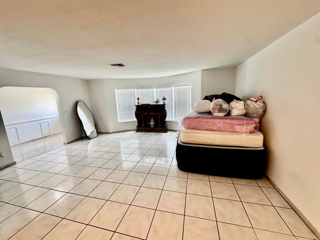 6600 NW 23rd Street, Margate, FL 33063