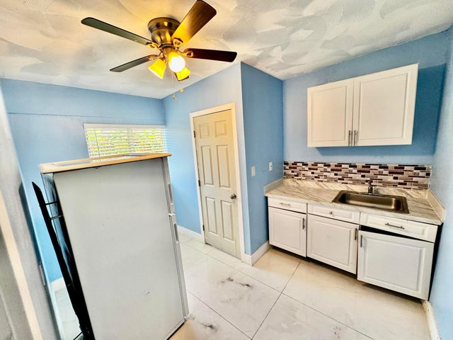 6600 NW 23rd Street, Margate, FL 33063
