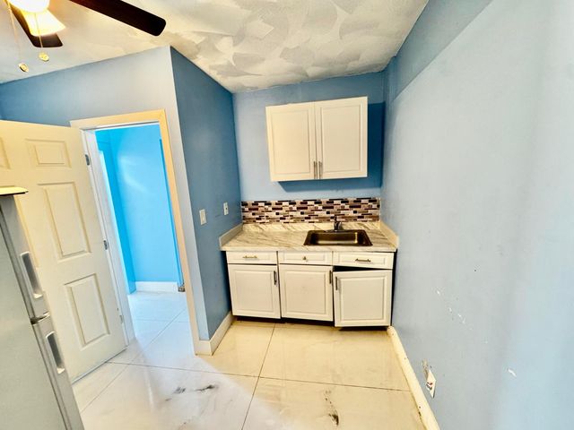 6600 NW 23rd Street, Margate, FL 33063