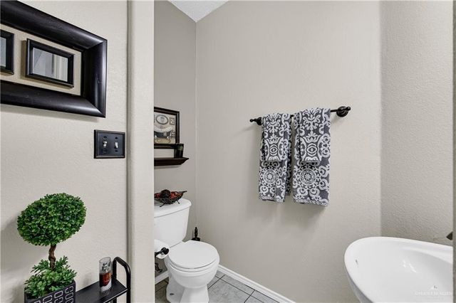 8203 N 22nd Lane, Mcallen, TX 78504