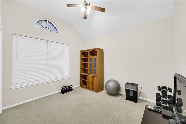 8203 N 22nd Lane, Mcallen, TX 78504