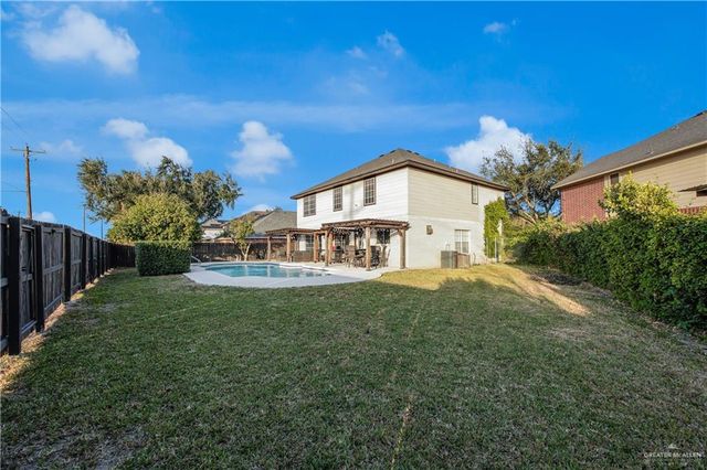 8203 N 22nd Lane, Mcallen, TX 78504