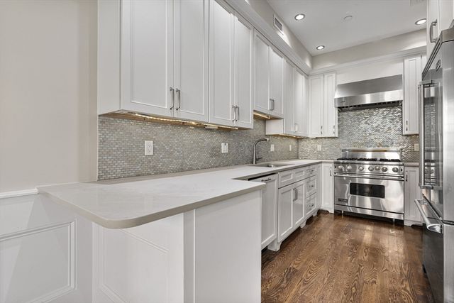 410 Boylston Street 03, Boston, MA 02116