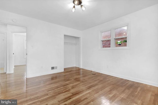 1113 HOLTON LN, Takoma Park, MD 20912