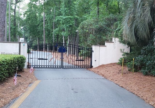 133 Arrow Rd #217, Hilton Head Island, SC 29928