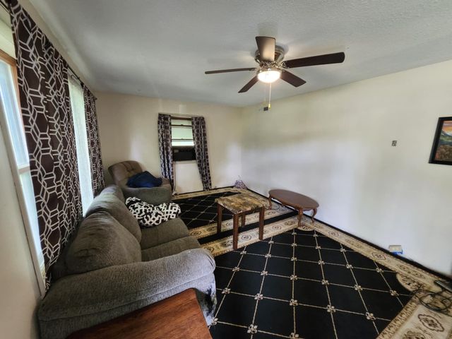 123 East Hubble Drive, Marshfield, MO 65706