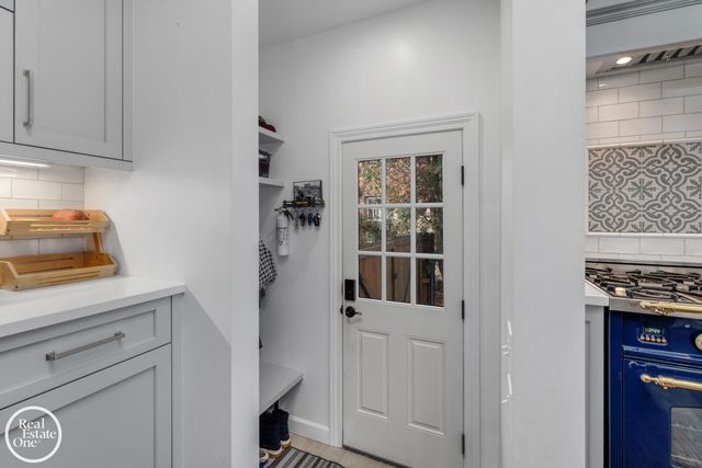 614 Pemberton Road, Grosse Pointe, MI 48230